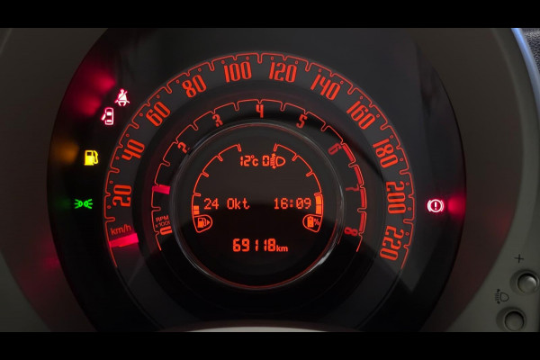 Fiat 500 1.0 Hybrid Lounge | Navigatie | Carplay | Airco | Cruise Fiat 500 1.0 Hybrid Lounge | Navigatie | Carplay | Airco | Cruise