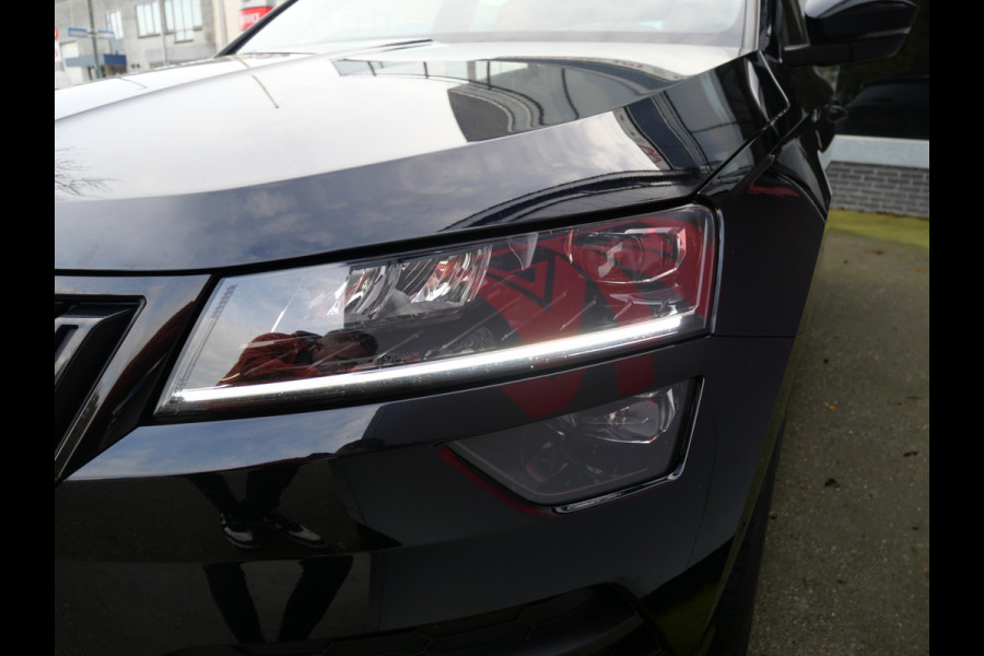 Škoda Karoq 1.5 TSI SPORTLINE | AUTOMAAT | A.C.C | PANO | TREKHAAK | CAMERA | BTW-AUTO!!