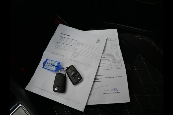 Škoda Karoq 1.5 TSI SPORTLINE | AUTOMAAT | A.C.C | PANO | TREKHAAK | CAMERA | BTW-AUTO!!