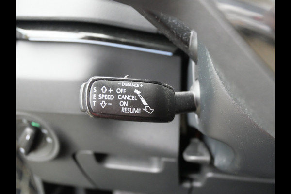 Škoda Karoq 1.5 TSI SPORTLINE | AUTOMAAT | A.C.C | PANO | TREKHAAK | CAMERA | BTW-AUTO!!