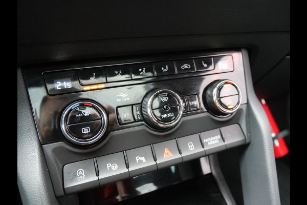 Škoda Karoq 1.5 TSI SPORTLINE | AUTOMAAT | A.C.C | PANO | TREKHAAK | CAMERA | BTW-AUTO!!