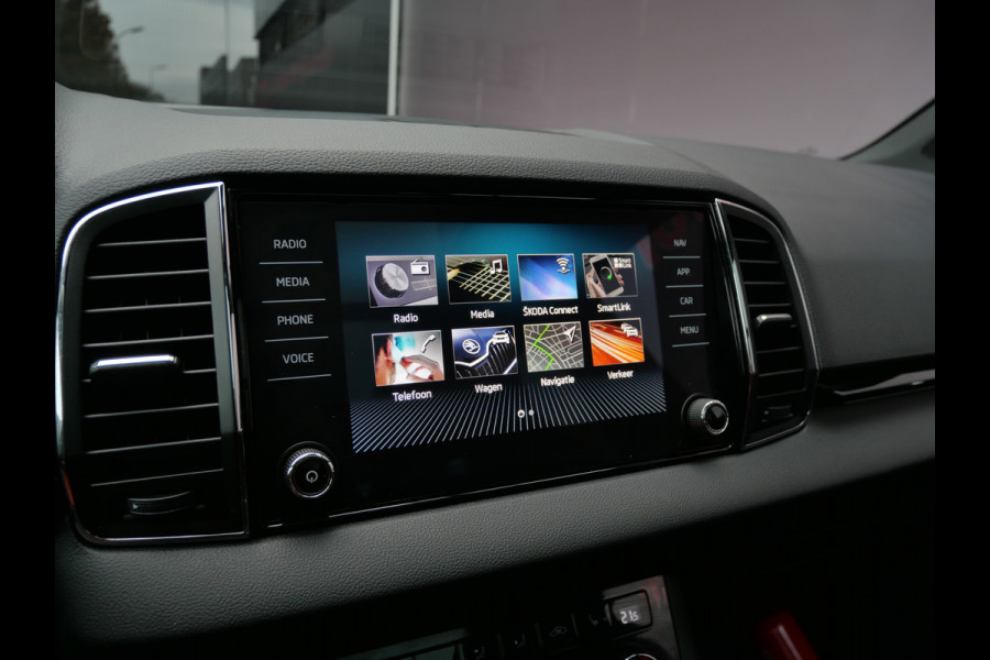 Škoda Karoq 1.5 TSI SPORTLINE | AUTOMAAT | A.C.C | PANO | TREKHAAK | CAMERA | BTW-AUTO!!