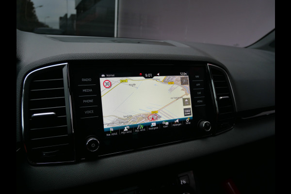 Škoda Karoq 1.5 TSI SPORTLINE | AUTOMAAT | A.C.C | PANO | TREKHAAK | CAMERA | BTW-AUTO!!