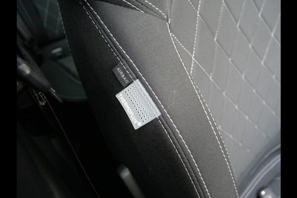 Škoda Karoq 1.5 TSI SPORTLINE | AUTOMAAT | A.C.C | PANO | TREKHAAK | CAMERA | BTW-AUTO!!