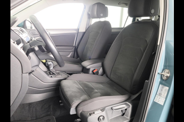 Volkswagen Tiguan Allspace 1.5 TSI Life Business 7p. Automaat (DSG) | Navigatie | Parkeersensoren | Adaptieve cruise control | Carplay | Volkswagen Tiguan Allspace 1.5 TSI Life Business 7p. Automaat (DSG) | Navigatie | Parkeersensoren | Adaptieve cruise control | Carplay |