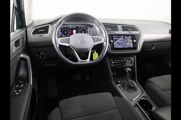 Volkswagen Tiguan Allspace 1.5 TSI Life Business 7p. Automaat (DSG) | Navigatie | Parkeersensoren | Adaptieve cruise control | Carplay | Volkswagen Tiguan Allspace 1.5 TSI Life Business 7p. Automaat (DSG) | Navigatie | Parkeersensoren | Adaptieve cruise control | Carplay |