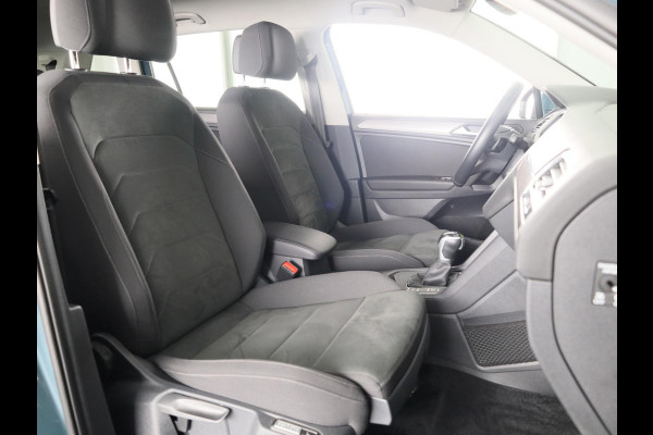 Volkswagen Tiguan Allspace 1.5 TSI Life Business 7p. Automaat (DSG) | Navigatie | Parkeersensoren | Adaptieve cruise control | Carplay | Volkswagen Tiguan Allspace 1.5 TSI Life Business 7p. Automaat (DSG) | Navigatie | Parkeersensoren | Adaptieve cruise control | Carplay |