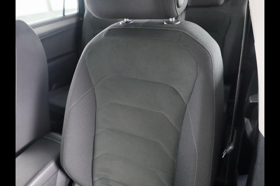 Volkswagen Tiguan Allspace 1.5 TSI Life Business 7p. Automaat (DSG) | Navigatie | Parkeersensoren | Adaptieve cruise control | Carplay | Volkswagen Tiguan Allspace 1.5 TSI Life Business 7p. Automaat (DSG) | Navigatie | Parkeersensoren | Adaptieve cruise control | Carplay |