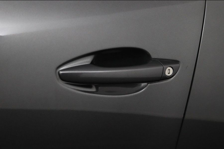 Peugeot 5008 1.2 PureTech Crossway*ECC*NAVI*ACC*CAM*CARPLAY* Peugeot 5008 1.2 PureTech Crossway*ECC*NAVI*ACC*CAM*CARPLAY*