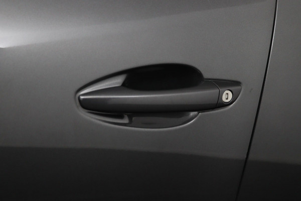 Peugeot 5008 1.2 PureTech Crossway*ECC*NAVI*ACC*CAM*CARPLAY* Peugeot 5008 1.2 PureTech Crossway*ECC*NAVI*ACC*CAM*CARPLAY*