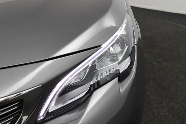 Peugeot 5008 1.2 PureTech Crossway*ECC*NAVI*ACC*CAM*CARPLAY* Peugeot 5008 1.2 PureTech Crossway*ECC*NAVI*ACC*CAM*CARPLAY*