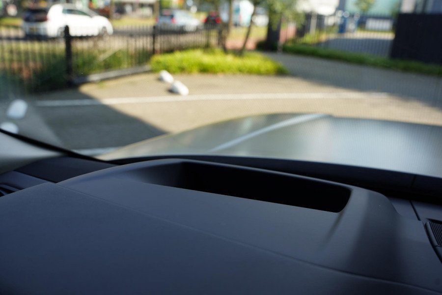 Land Rover Range Rover P 510 E SV Nw.Pr. 235 K 28 D.Km Land Rover Range Rover P 510 E SV Nw.Pr. 235 K 28 D.Km