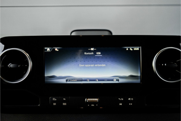 Mercedes-Benz Sprinter 319 1.9 CDI L2H2 RWD Distronic Camera LED Navi Trekhaak 3.5T