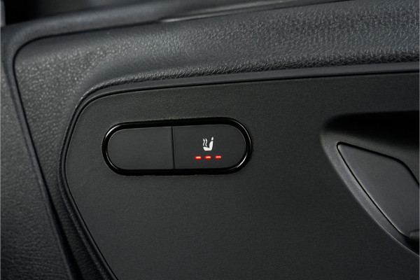 Mercedes-Benz Sprinter 319 1.9 CDI L2H2 RWD Distronic Camera LED Navi Trekhaak 3.5T