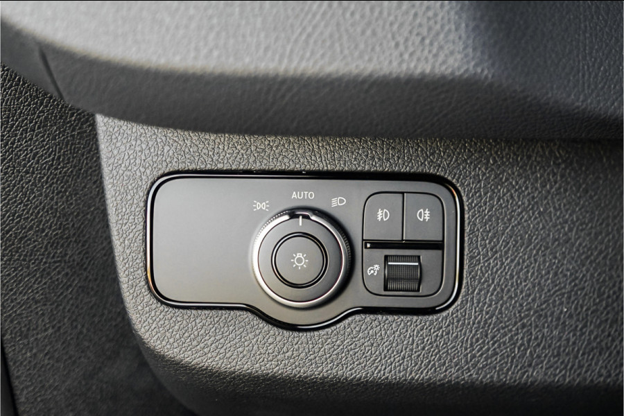 Mercedes-Benz Sprinter 319 1.9 CDI L2H2 RWD Distronic Camera LED Navi Trekhaak 3.5T