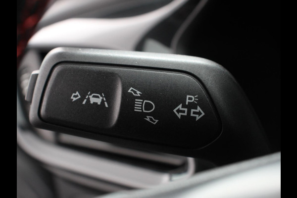 Ford Fiesta 1.0 EcoBoost 155pk Hybrid ST-Line | DEMO ! | Navigatie | Climate Control | Stoelverwarming | Extra Getint Glas | Cruise Control