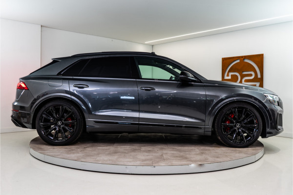 Audi Q8 60 TFSI E Quattro S-Edition Competition 490PK FACELIFT | 2025 DIRECT LEVERBAAR | 3D B&O | 5 JAAR GARANTIE | VOL OPTIE Audi Q8 60 TFSI E Quattro S-Edition Competition 490PK FACELIFT | 2025 DIRECT LEVERBAAR | 3D B&O | 5 JAAR GARANTIE | VOL OPTIE