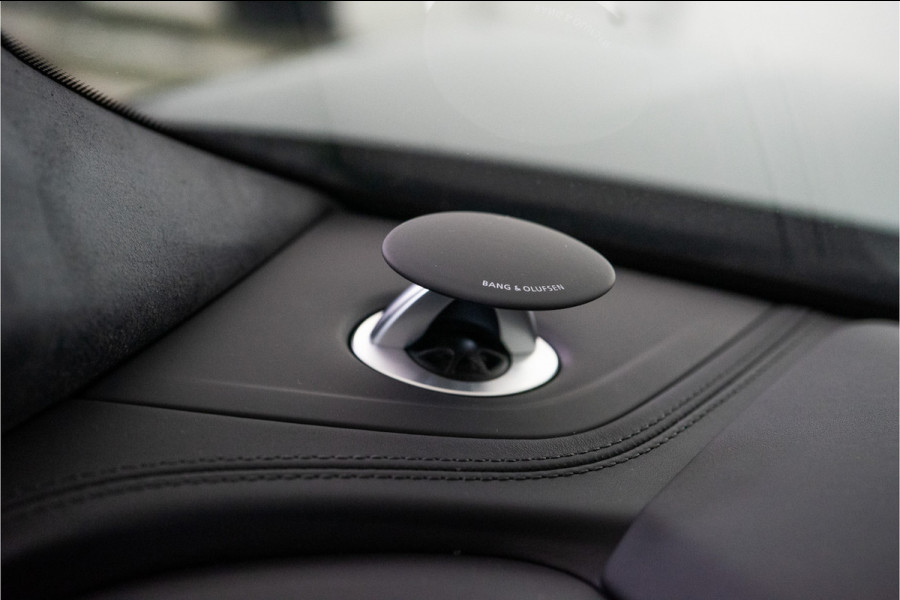 Audi Q8 60 TFSI E Quattro S-Edition Competition 490PK FACELIFT | 2025 DIRECT LEVERBAAR | 3D B&O | 5 JAAR GARANTIE | VOL OPTIE Audi Q8 60 TFSI E Quattro S-Edition Competition 490PK FACELIFT | 2025 DIRECT LEVERBAAR | 3D B&O | 5 JAAR GARANTIE | VOL OPTIE