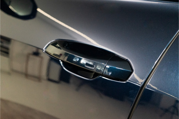 Audi Q8 60 TFSI E Quattro S-Edition Competition 490PK FACELIFT | 2025 DIRECT LEVERBAAR | 5 Jaar Garantie | BOMVOL! Audi Q8 60 TFSI E Quattro S-Edition Competition 490PK FACELIFT | 2025 DIRECT LEVERBAAR | 5 Jaar Garantie | BOMVOL!