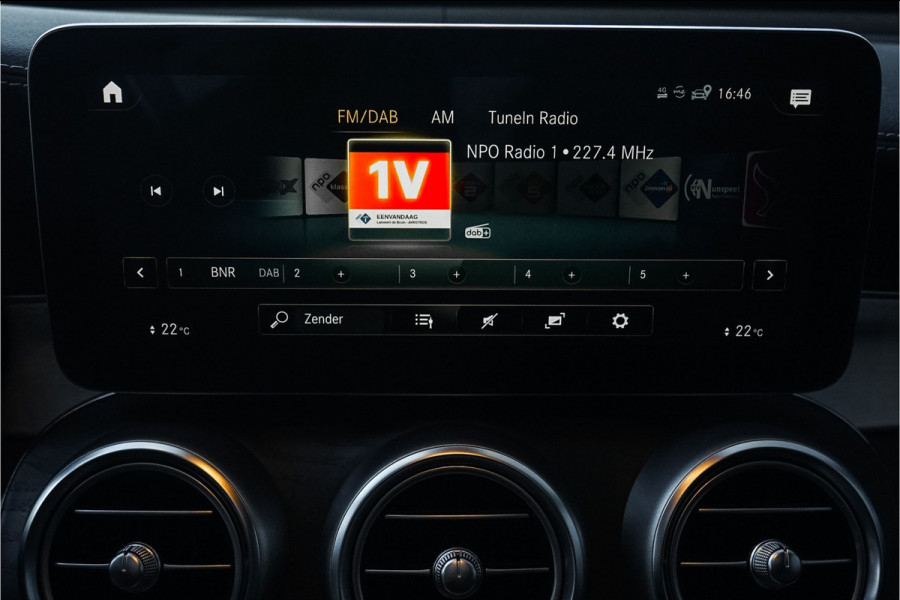 Mercedes-Benz GLC Coupé 300e 4M AMG Line Night Pano 360° Camera 19"