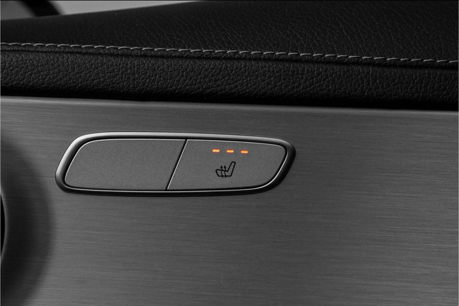 Mercedes-Benz GLC Coupé 300e 4M AMG Line Night Pano 360° Camera 19"