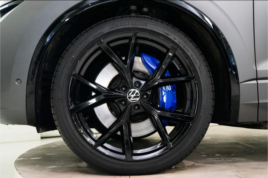 Volkswagen Touareg R 3.0 TSi eHybrid 4MOTION R 463PK | 2025 DIRECT LEVERBAAR | VOL OPTIE!