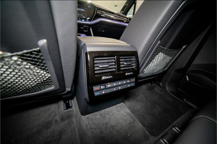 Volkswagen Touareg R 3.0 TSi eHybrid 4MOTION R 463PK | 2025 DIRECT LEVERBAAR | VOL OPTIE!