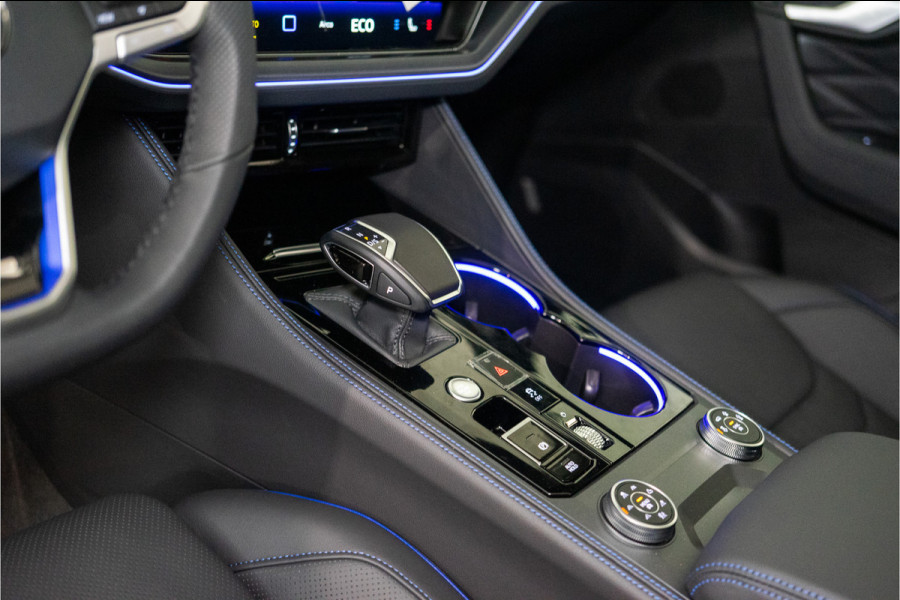 Volkswagen Touareg R 3.0 TSi eHybrid 4MOTION R 463PK | 2025 DIRECT LEVERBAAR | VOL OPTIE!