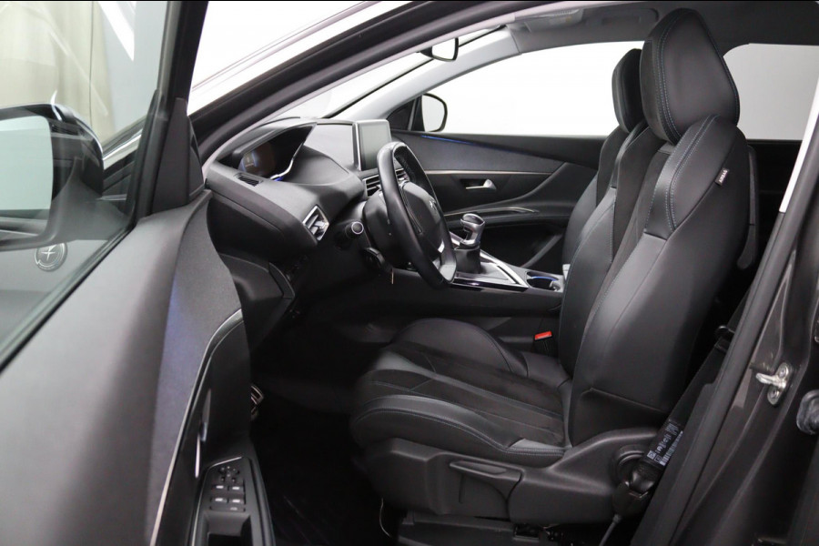 Peugeot 5008 1.2 PureTech Crossway*ECC*NAVI*ACC*CAM*CARPLAY* Peugeot 5008 1.2 PureTech Crossway*ECC*NAVI*ACC*CAM*CARPLAY*