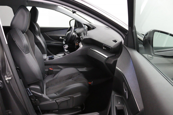 Peugeot 5008 1.2 PureTech Crossway*ECC*NAVI*ACC*CAM*CARPLAY* Peugeot 5008 1.2 PureTech Crossway*ECC*NAVI*ACC*CAM*CARPLAY*