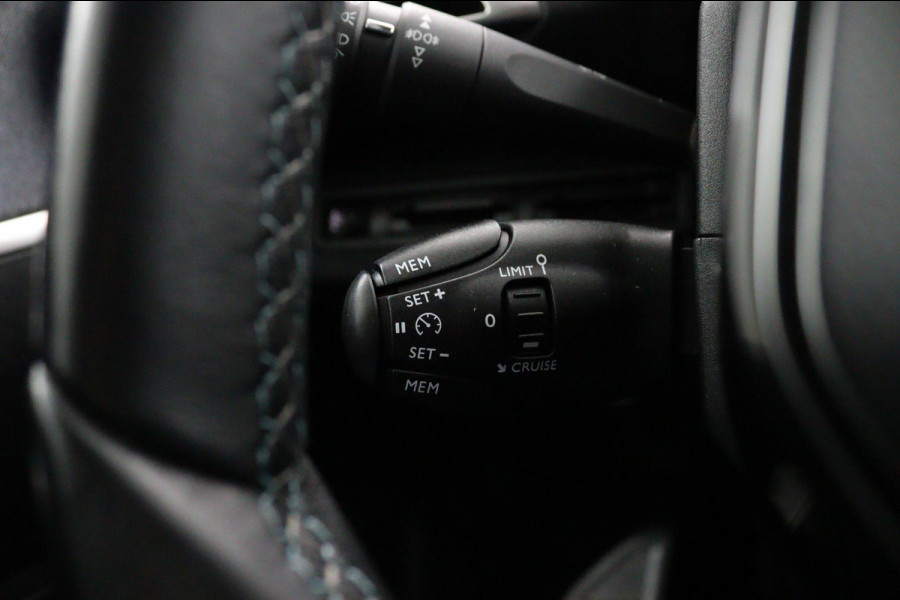 Peugeot 5008 1.2 PureTech Crossway*ECC*NAVI*ACC*CAM*CARPLAY* Peugeot 5008 1.2 PureTech Crossway*ECC*NAVI*ACC*CAM*CARPLAY*