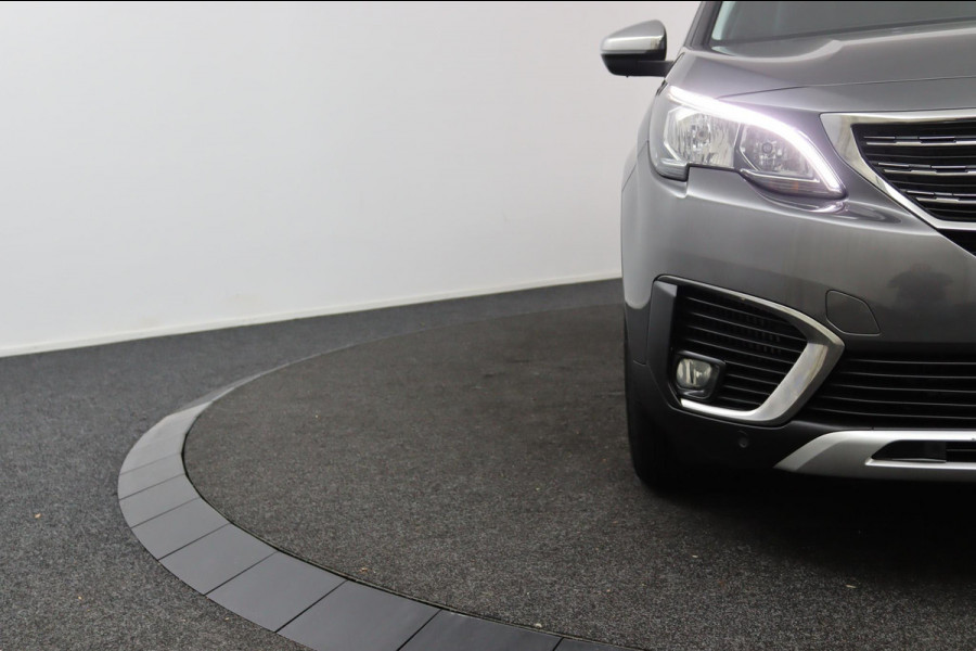 Peugeot 5008 1.2 PureTech Crossway*ECC*NAVI*ACC*CAM*CARPLAY* Peugeot 5008 1.2 PureTech Crossway*ECC*NAVI*ACC*CAM*CARPLAY*