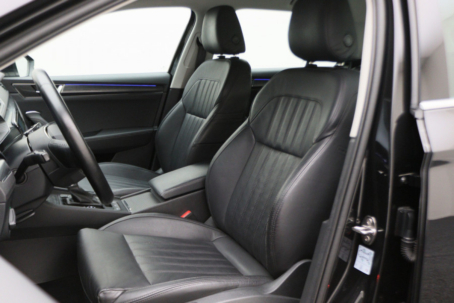 Škoda Superb Combi 1.4 TSI iV PHEV Business Edition Plus Leer, Camera, Apple Carplay, Elektr. Stoel, LED, Trekhaak, PDC