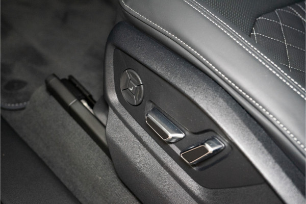 Audi Q8 60 TFSI E Quattro S-Edition Competition 490PK FACELIFT | 2025 DIRECT LEVERBAAR | 5 Jaar Garantie | BOMVOL! Audi Q8 60 TFSI E Quattro S-Edition Competition 490PK FACELIFT | 2025 DIRECT LEVERBAAR | 5 Jaar Garantie | BOMVOL!