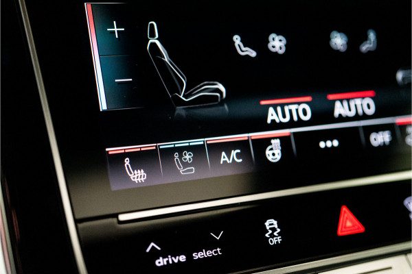 Audi Q8 60 TFSI E Quattro S-Edition Competition 490PK FACELIFT | 2025 DIRECT LEVERBAAR | 5 Jaar Garantie | BOMVOL! Audi Q8 60 TFSI E Quattro S-Edition Competition 490PK FACELIFT | 2025 DIRECT LEVERBAAR | 5 Jaar Garantie | BOMVOL!