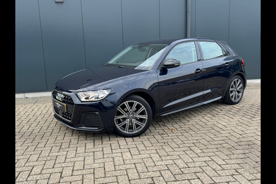 Audi A1 Sportback 30 TFSI epic * Carplay * Cruise Control * Lichtmetalen Velgen * Audi A1 Sportback 30 TFSI epic * Carplay * Cruise Control * Lichtmetalen Velgen *