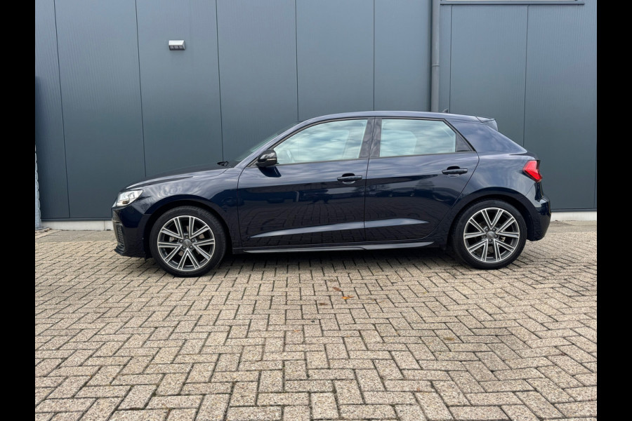Audi A1 Sportback 30 TFSI epic * Carplay * Cruise Control * Lichtmetalen Velgen * Audi A1 Sportback 30 TFSI epic * Carplay * Cruise Control * Lichtmetalen Velgen *