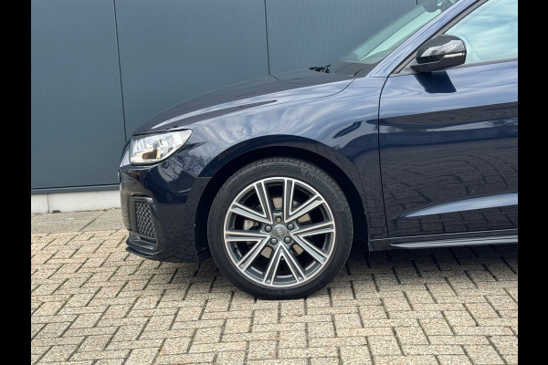 Audi A1 Sportback 30 TFSI epic * Carplay * Cruise Control * Lichtmetalen Velgen * Audi A1 Sportback 30 TFSI epic * Carplay * Cruise Control * Lichtmetalen Velgen *