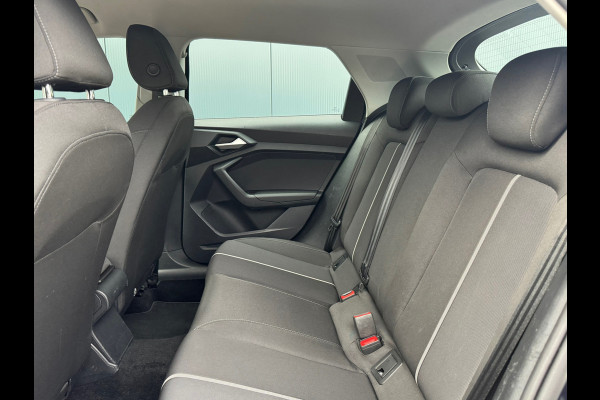 Audi A1 Sportback 30 TFSI epic * Carplay * Cruise Control * Lichtmetalen Velgen * Audi A1 Sportback 30 TFSI epic * Carplay * Cruise Control * Lichtmetalen Velgen *