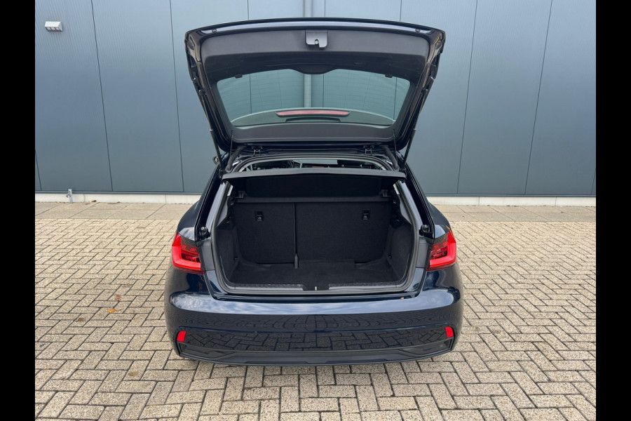 Audi A1 Sportback 30 TFSI epic * Carplay * Cruise Control * Lichtmetalen Velgen * Audi A1 Sportback 30 TFSI epic * Carplay * Cruise Control * Lichtmetalen Velgen *