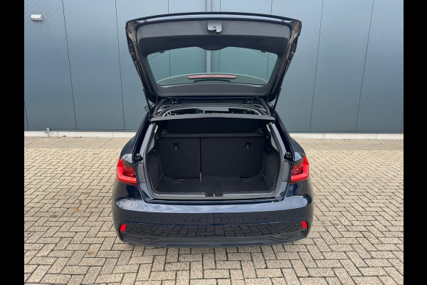 Audi A1 Sportback 30 TFSI epic * Carplay * Cruise Control * Lichtmetalen Velgen * Audi A1 Sportback 30 TFSI epic * Carplay * Cruise Control * Lichtmetalen Velgen *
