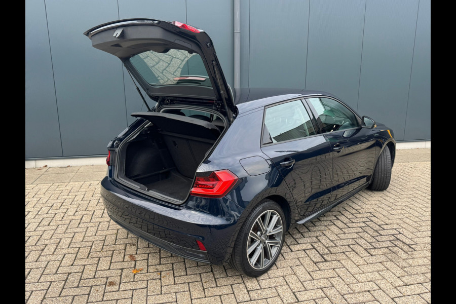 Audi A1 Sportback 30 TFSI epic * Carplay * Cruise Control * Lichtmetalen Velgen * Audi A1 Sportback 30 TFSI epic * Carplay * Cruise Control * Lichtmetalen Velgen *