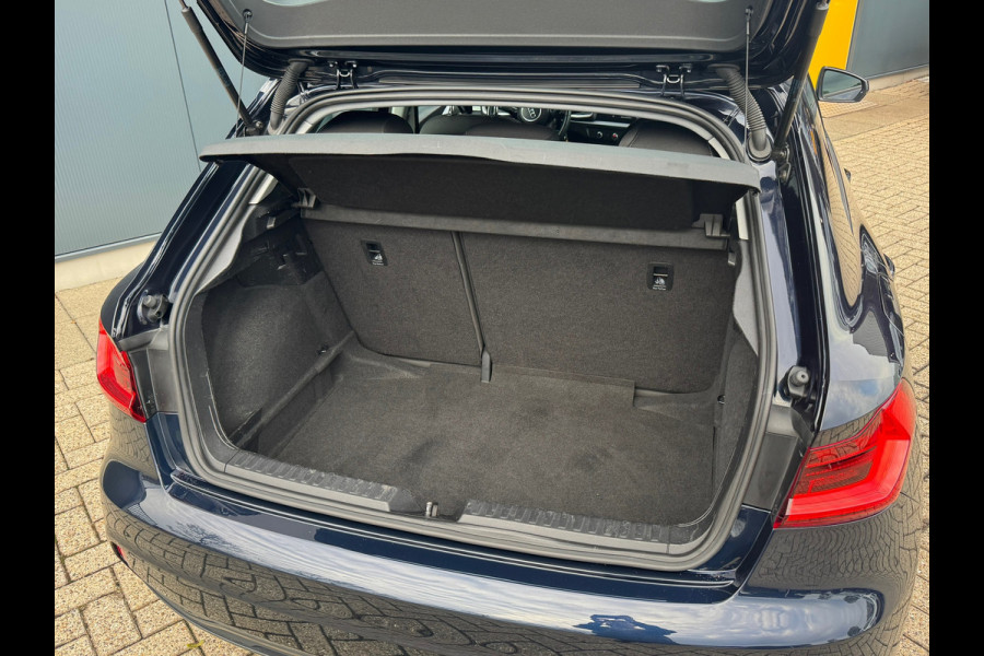 Audi A1 Sportback 30 TFSI epic * Carplay * Cruise Control * Lichtmetalen Velgen * Audi A1 Sportback 30 TFSI epic * Carplay * Cruise Control * Lichtmetalen Velgen *