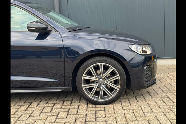 Audi A1 Sportback 30 TFSI epic * Carplay * Cruise Control * Lichtmetalen Velgen * Audi A1 Sportback 30 TFSI epic * Carplay * Cruise Control * Lichtmetalen Velgen *