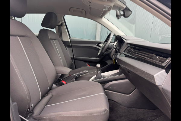 Audi A1 Sportback 30 TFSI epic * Carplay * Cruise Control * Lichtmetalen Velgen * Audi A1 Sportback 30 TFSI epic * Carplay * Cruise Control * Lichtmetalen Velgen *