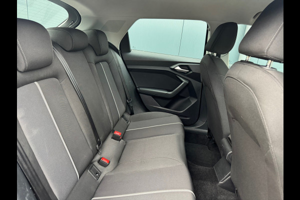 Audi A1 Sportback 30 TFSI epic * Carplay * Cruise Control * Lichtmetalen Velgen * Audi A1 Sportback 30 TFSI epic * Carplay * Cruise Control * Lichtmetalen Velgen *