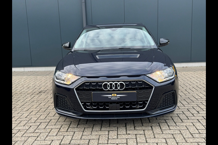 Audi A1 Sportback 30 TFSI epic * Carplay * Cruise Control * Lichtmetalen Velgen * Audi A1 Sportback 30 TFSI epic * Carplay * Cruise Control * Lichtmetalen Velgen *
