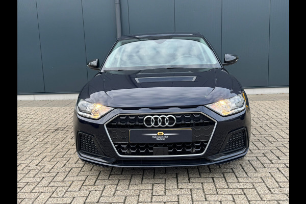Audi A1 Sportback 30 TFSI epic * Carplay * Cruise Control * Lichtmetalen Velgen * Audi A1 Sportback 30 TFSI epic * Carplay * Cruise Control * Lichtmetalen Velgen *