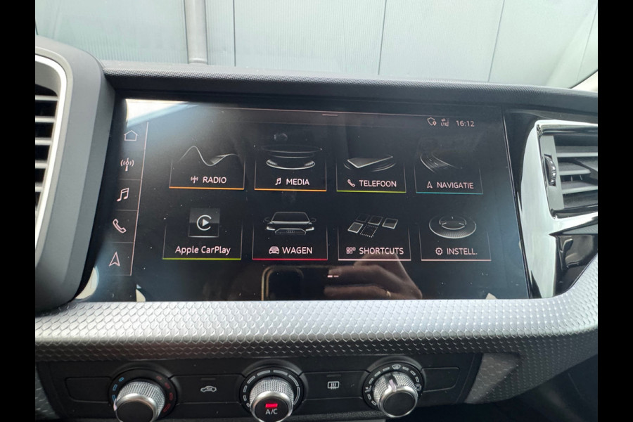 Audi A1 Sportback 30 TFSI epic * Carplay * Cruise Control * Lichtmetalen Velgen * Audi A1 Sportback 30 TFSI epic * Carplay * Cruise Control * Lichtmetalen Velgen *