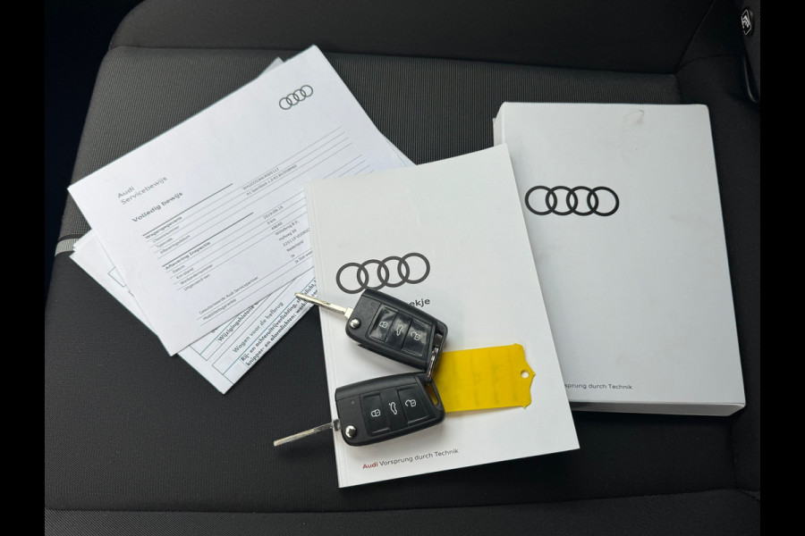 Audi A1 Sportback 30 TFSI epic * Carplay * Cruise Control * Lichtmetalen Velgen * Audi A1 Sportback 30 TFSI epic * Carplay * Cruise Control * Lichtmetalen Velgen *